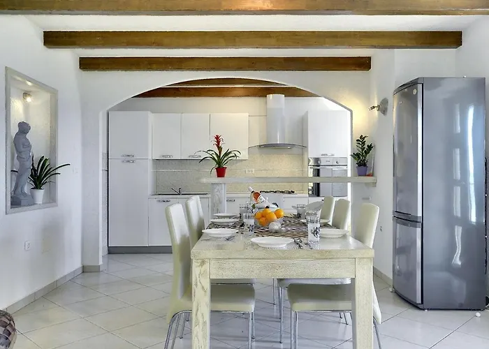 Bella Villa *