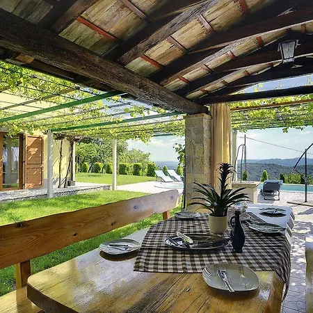 Bella Paz